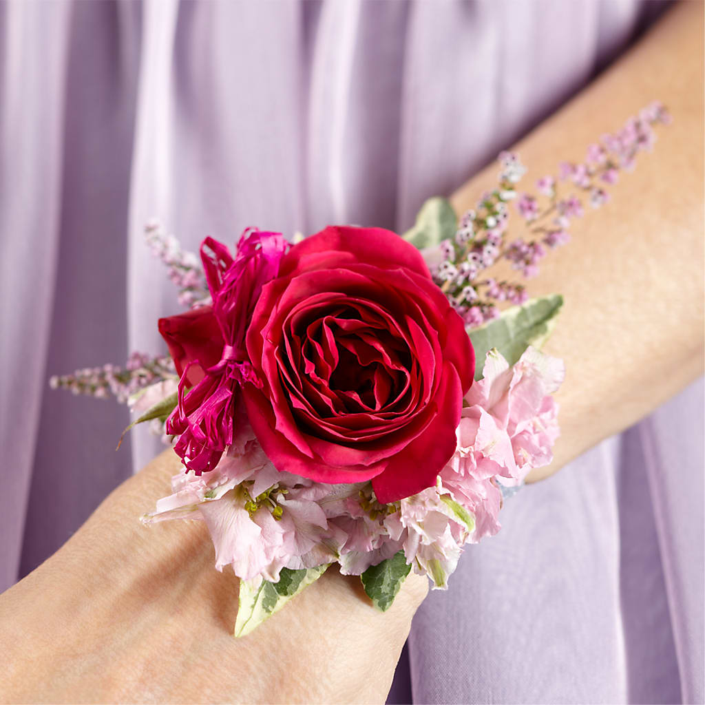 Rose Charm Corsage – Menlo Florist, Menlo Park CA