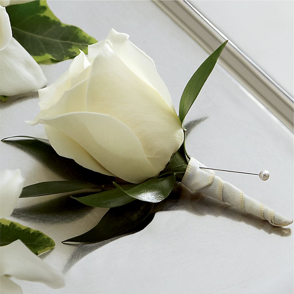 White Rose Boutonniere – Menlo Florist, Menlo Park CA