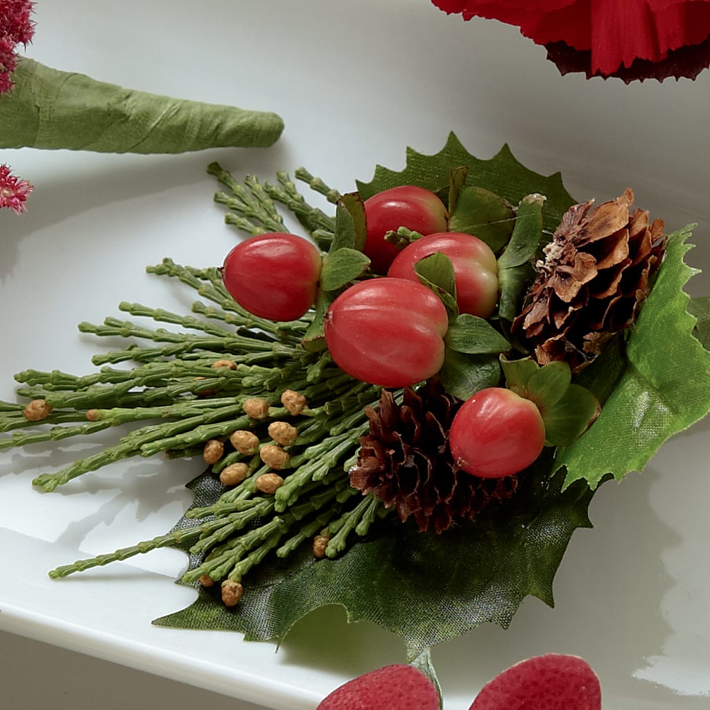 Red Berry Boutonniere – Menlo Florist, Menlo Park CA