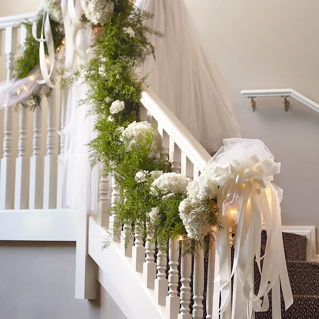 Champagne Dreams Garland – Menlo Florist, Menlo Park CA
