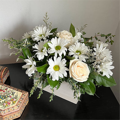 Fresh Linen Box Bouquet –  Menlo Florist, Menlo Park CA