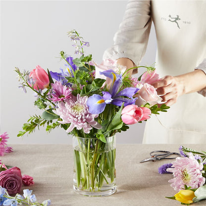 Pastel Tradition - A Florist Original –  Menlo Florist, Menlo Park CA