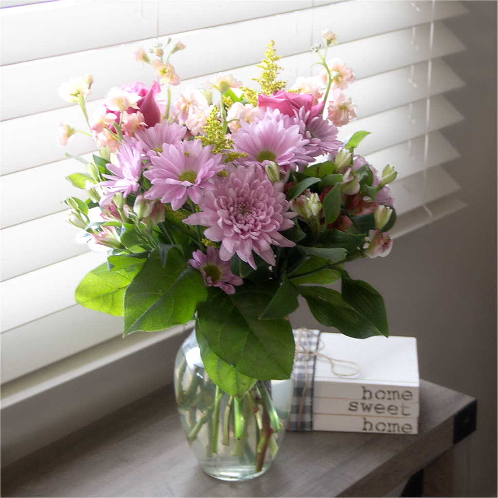 Pastel Tradition - A Florist Original –  Menlo Florist, Menlo Park CA