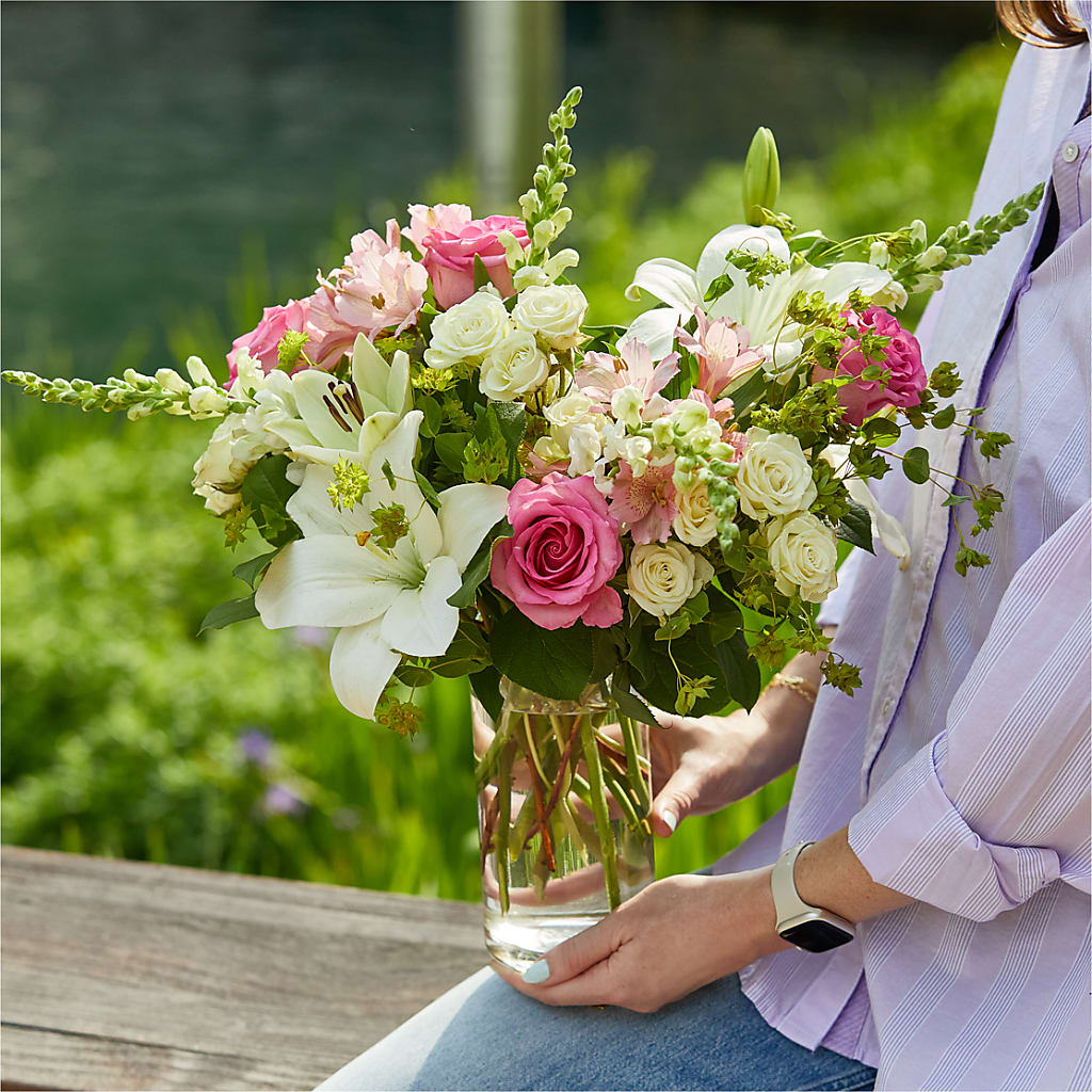 Fondly Bouquet –  Menlo Florist, Menlo Park CA