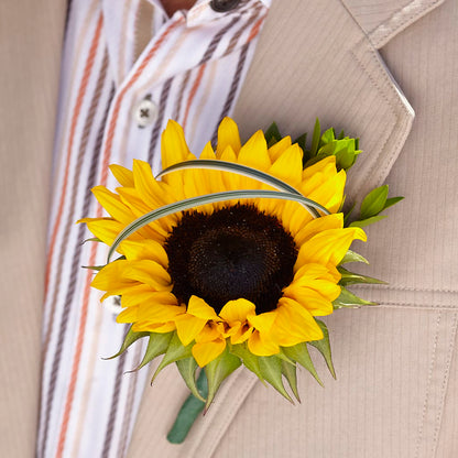 Free Spirit Boutonniere –  Menlo Florist, Menlo Park CA